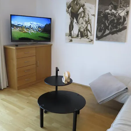 Apartment 4two *