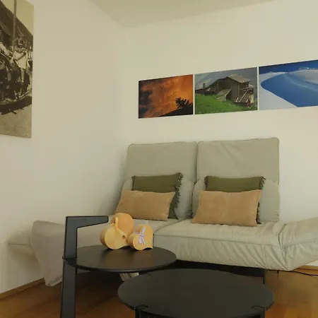 Apartment 4two
