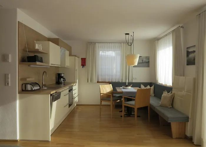 4two Apartmán *